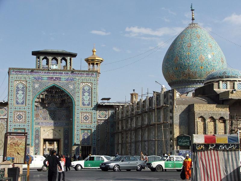 Iranianos chegando num planeta extrassolar habitado
