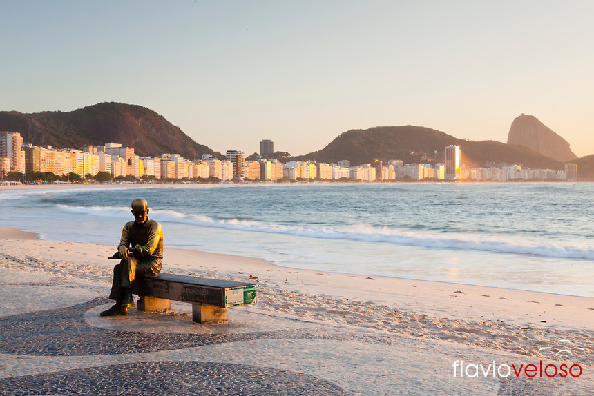 Carlos Drummond de Andrade, a poesia de uma vida.